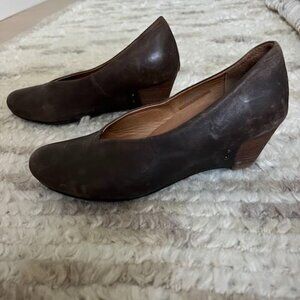 Yuko Imanishi + wedges